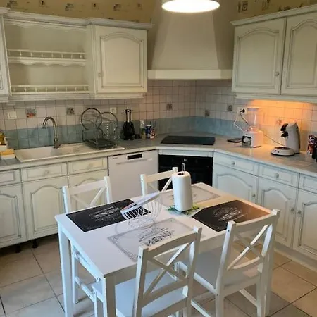 3 Etoiles Les Gourlines Avec Balneo, Veranda, Piscine Et Garage Holiday home