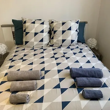 3 Etoiles Les Gourlines Avec Balneo, Veranda, Piscine Et Garage بيت للعطل *