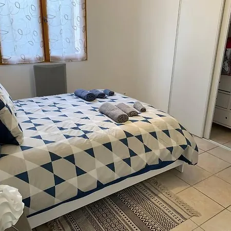 3 Etoiles Les Gourlines Avec Balneo, Veranda, Piscine Et Garage Avermes